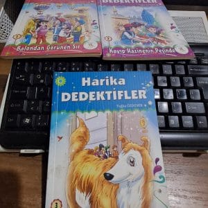 Harika DEDEKTİFLER(1-2-3 KİTAP)/Tuğba ÖZDEMİR