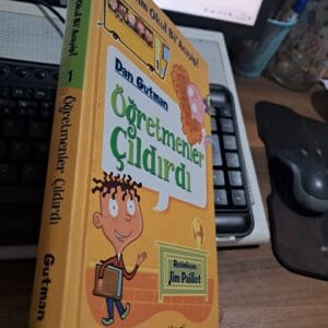 Bizim Okul Bi' Acayip1-ÖĞRETMENLER ÇILDIRDI/Dan GUTMAN