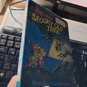 The Berenstain Bears and The SPOOKY OLD TREE/Stan BERENSTAİN