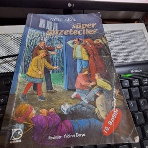 SÜPER GAZETECİLER/Aytül AKAL