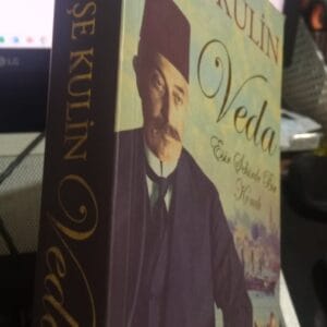 VEDA-Esir Şehirde Bir Konak/Ayşe KULİN